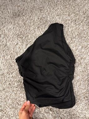 Trendy Queen Black One-Shoulder Top